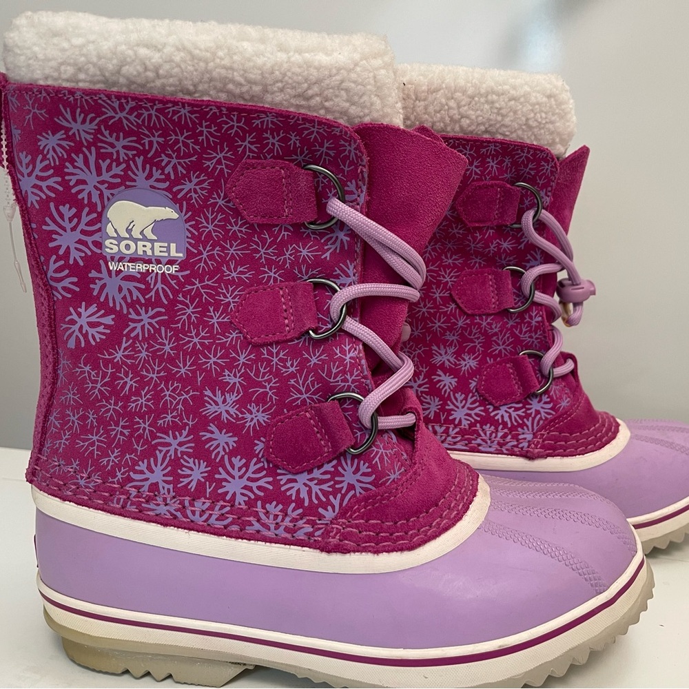 Sorel Graphite Fuchsia Snowflake Nubuck Boots | Color: Pink | Size: 5